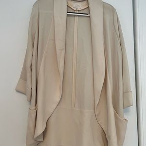 Aritzia drapy blazer/light jacket